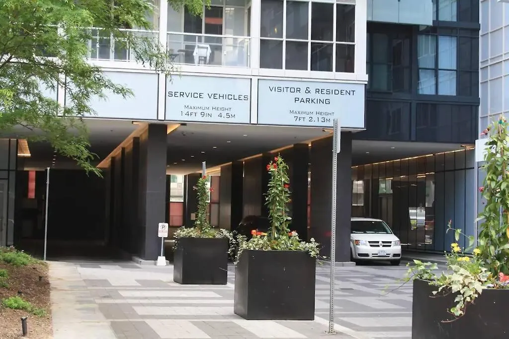 Apartment Cn Lovers Toronto